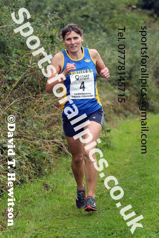 Senior Womens relay, 2021 Farringdon Open Cross Country, Sunderland . Photo: David T. Hewitson/Sports for All Pics